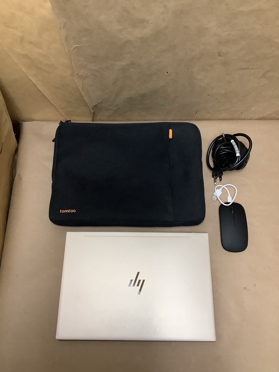HEWLETT PACKARD ENVY 13-AH0051WM 13.3″ LAPTOP WITH CHARGER & MOUSE I (B33004333)