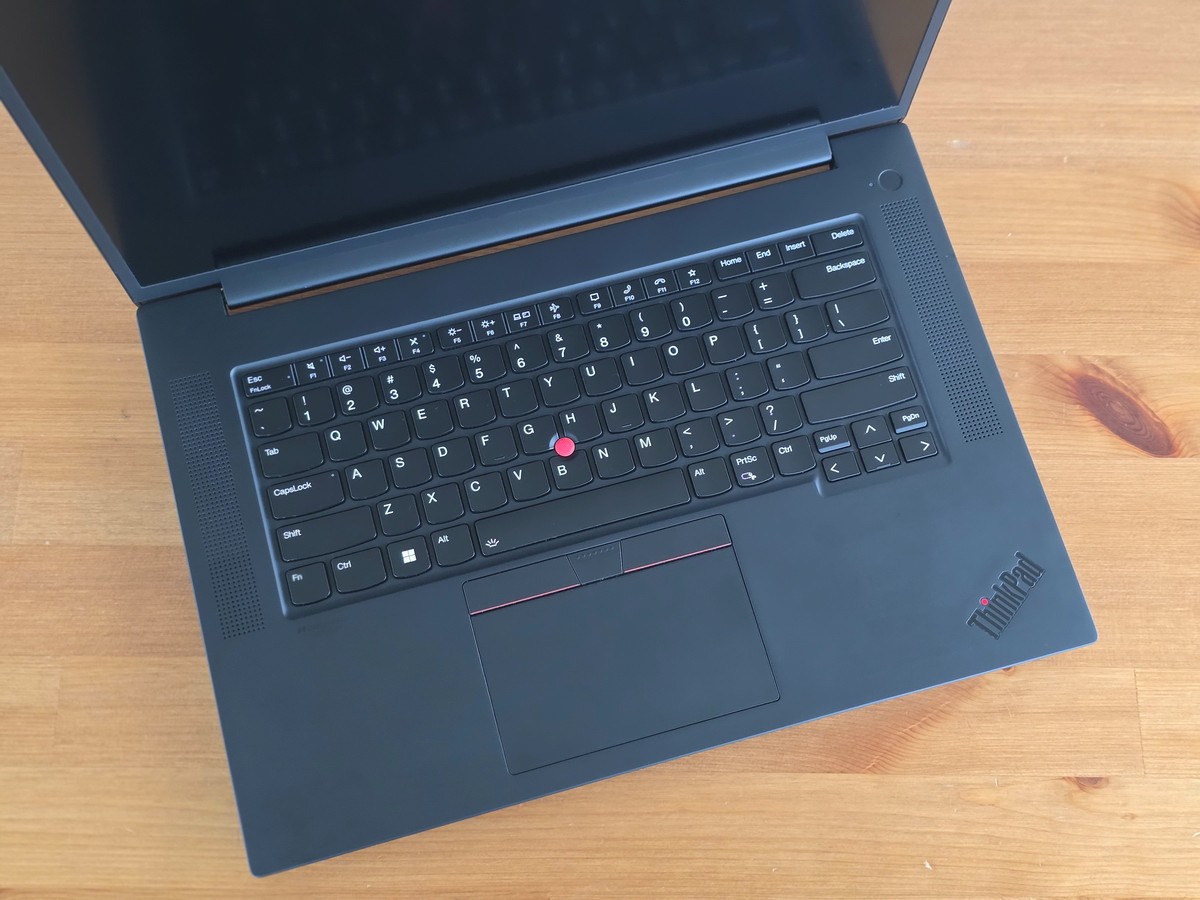 Lenovo ThinkPad P1 Gen 4 i7-11800H 16 2560×1600 16GB 512GB SSD NVIDIA RTX A2000
