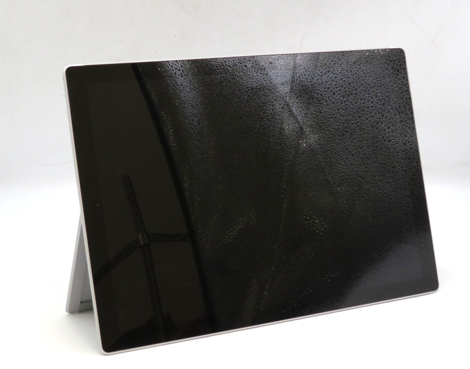Microsoft Surface Pro 5/m3-7Y30 @ 1.00GHz/4GB RAM/No Storage/No OS