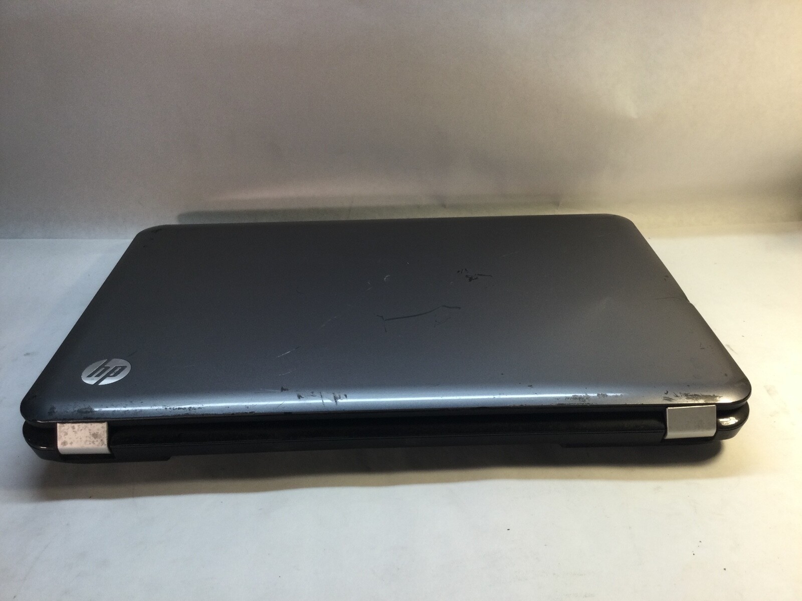 HP Pavilion G6 15″ Laptop Intel Core i3-380M – BOOTS/BAD DISPLAY-MZ