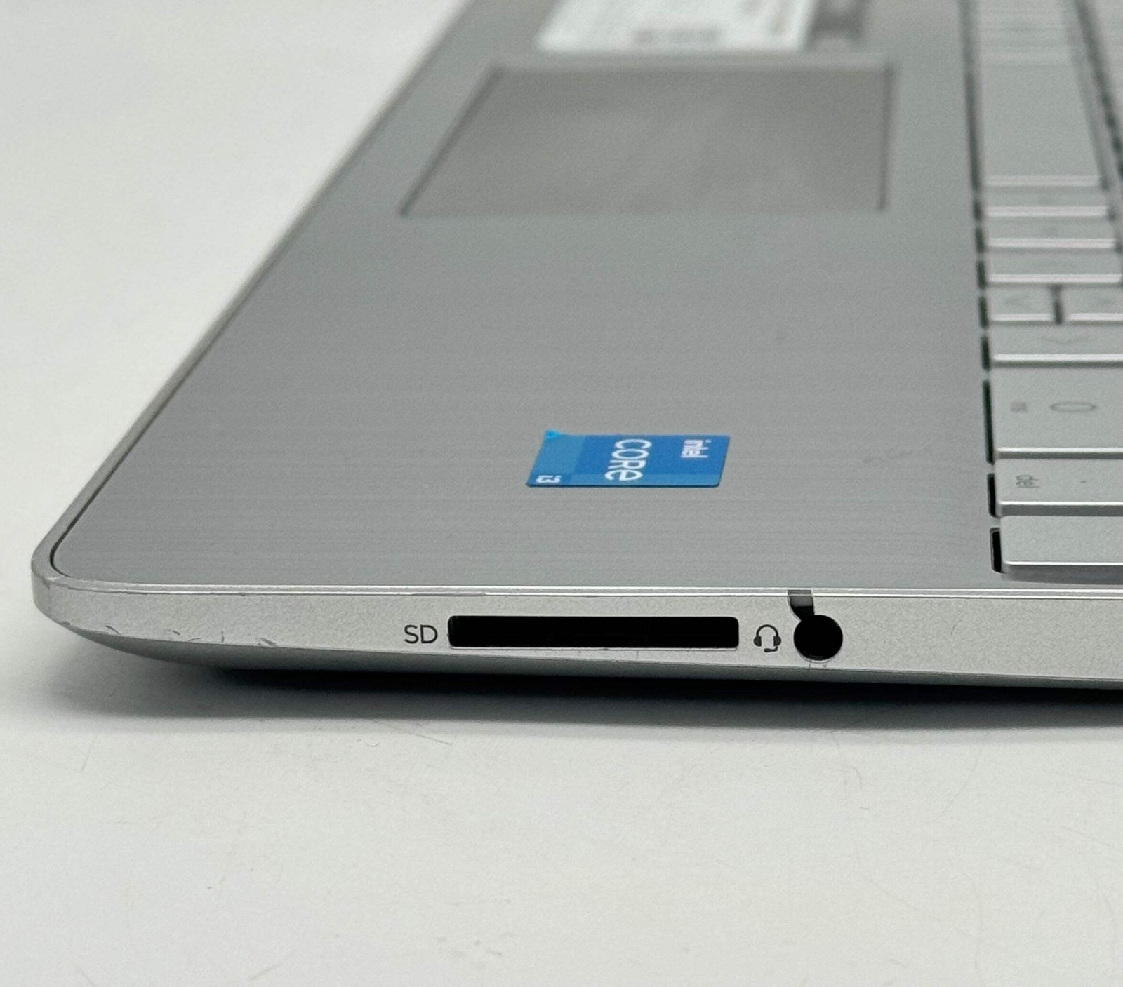 HP 15-DY2702DX 15.6″ Core i3 11th Gen 8GB 256GB Silver – Won’t Boot For Parts