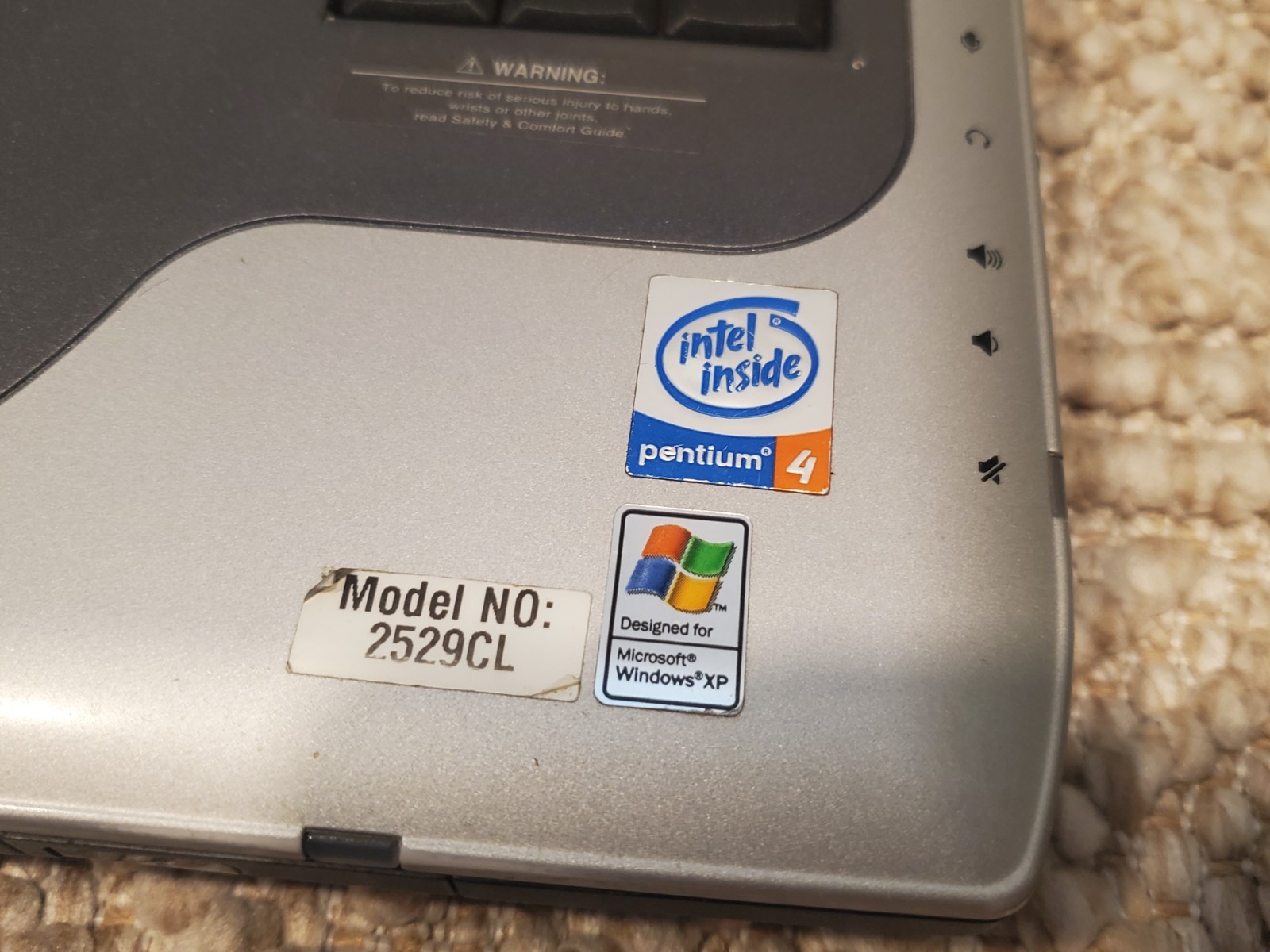 Vintage Compaq Presario 2500 Laptop – Tested, Works *Bad Battery, No Charger