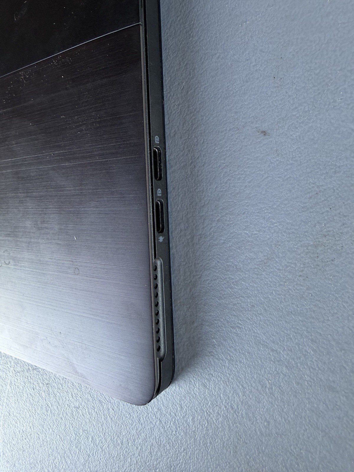 Dell Latitude 5285 2-in-1 i5-7300U 8GB RAM NO OS/SSD/HDD