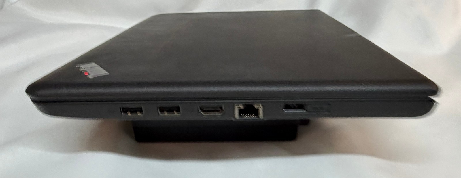 Lenovo ThinkPad E450 14” Laptop i3-4005U 8GB RAM No SSD AS-IS /No Charger