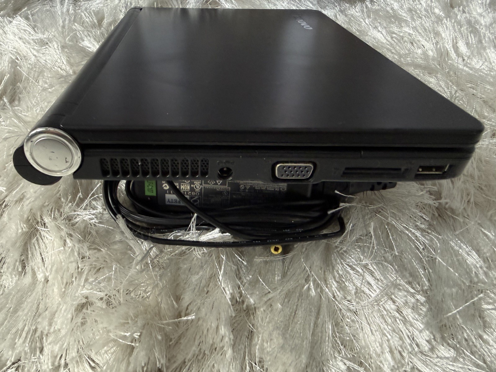 Lenovo IdeaPad S10 10″ Atom 1.6GHz/1GB/750GB HDD Windows 7