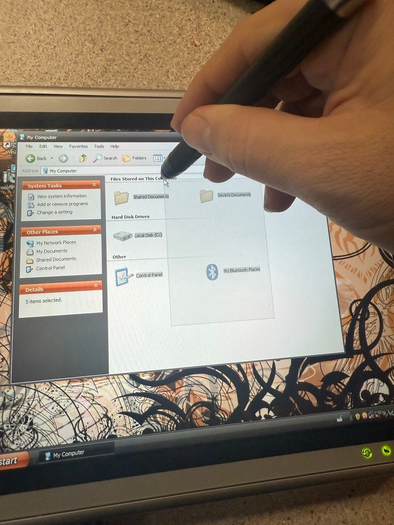 HP Compaq tc1100 Tablet PC Pentium M 1GHz 256MB. BATTERY ISSUE BUT READ DESCRIPT