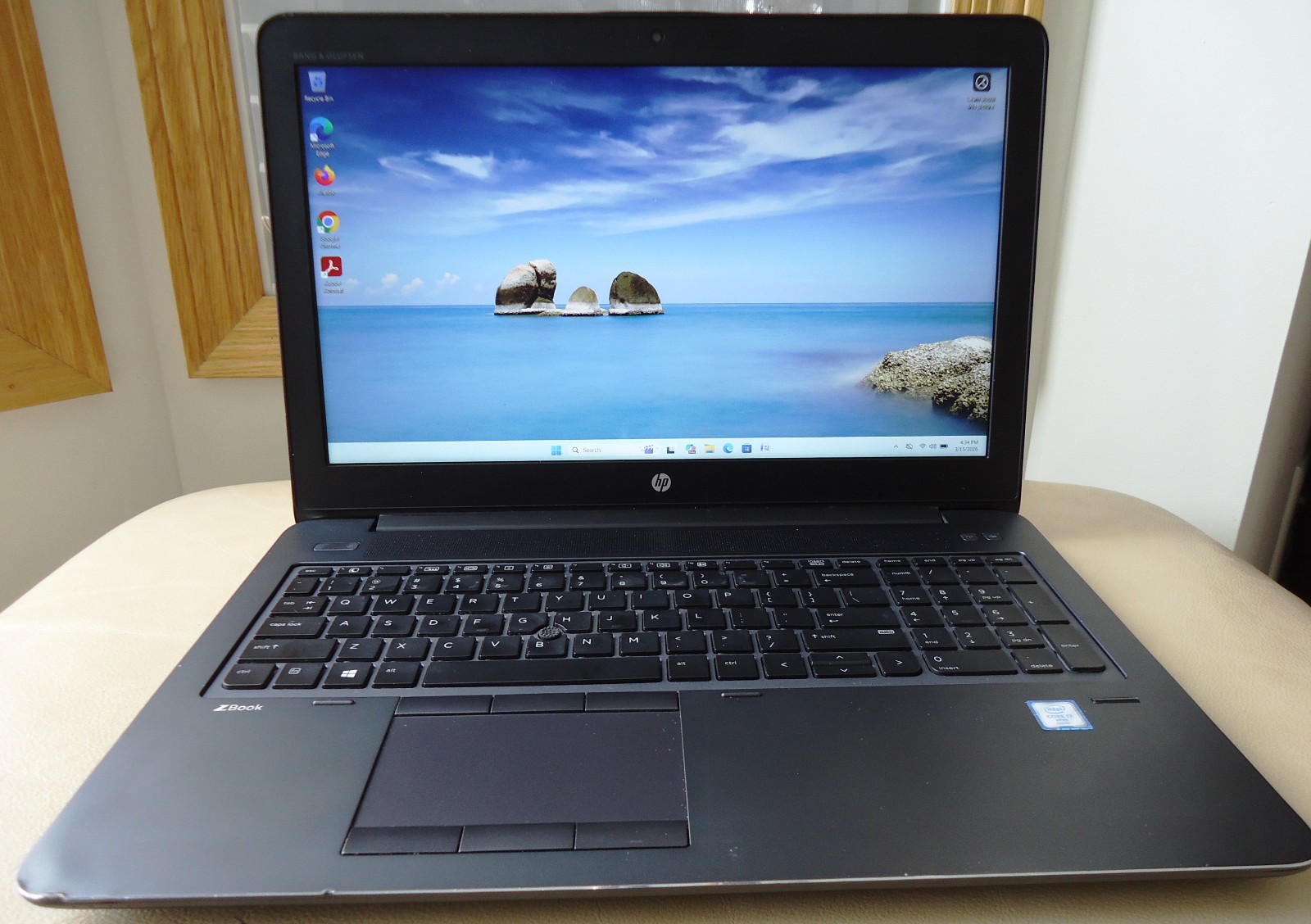 HP ZBook 15 G3 i7-6700HQ 2.70GHz 8GB 128GB NVMe 15.6″ FHD Quadro M2000M