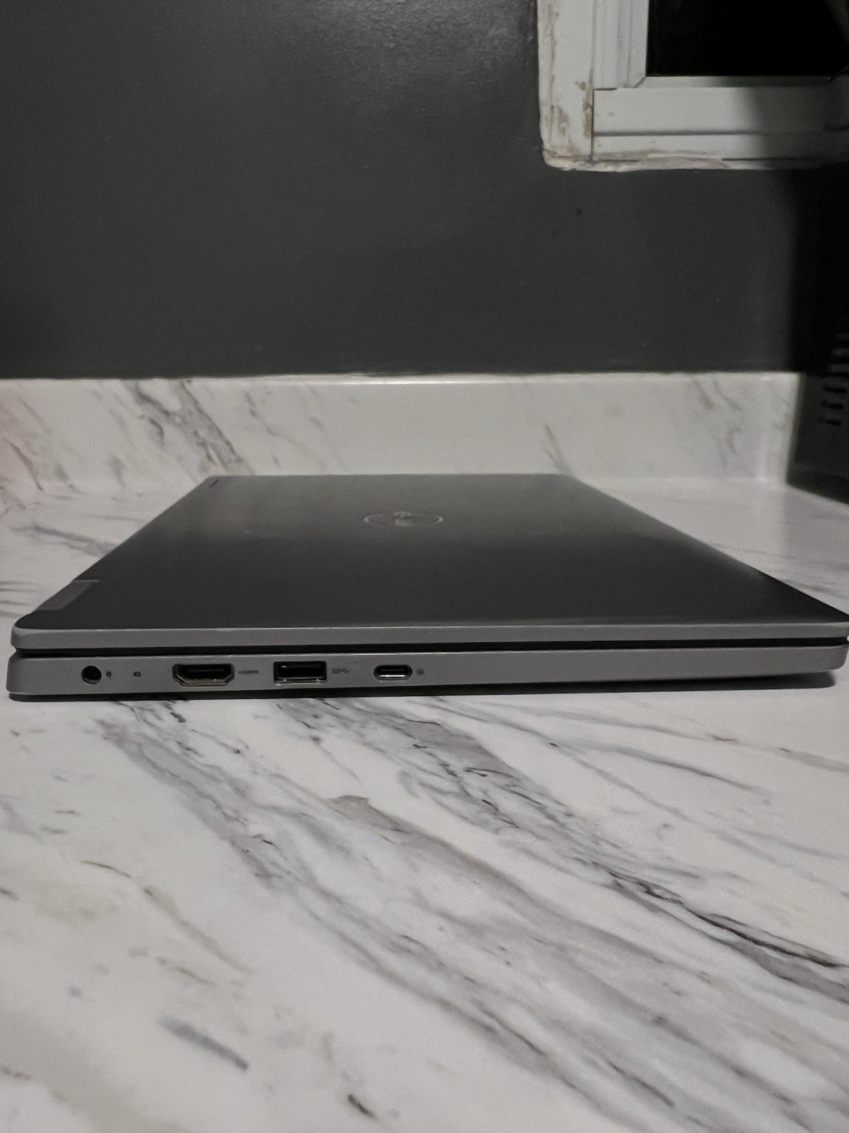 Dell laptop 7390 2-in-1 “used” good condition factory reseted and ready