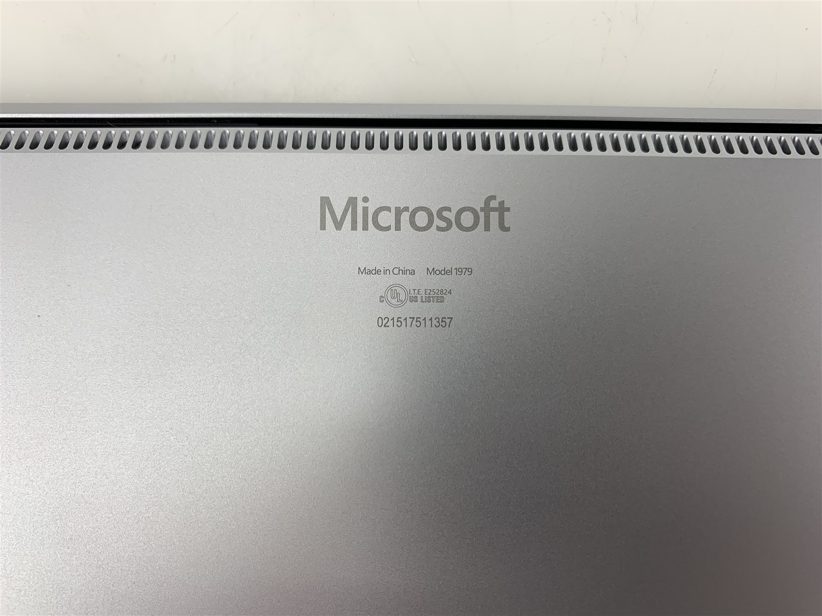 Microsoft Surface Laptop 4 1979 i7-1185G7 3.00GHz 16GB RAM 256GB NVMe Win 11 Pro