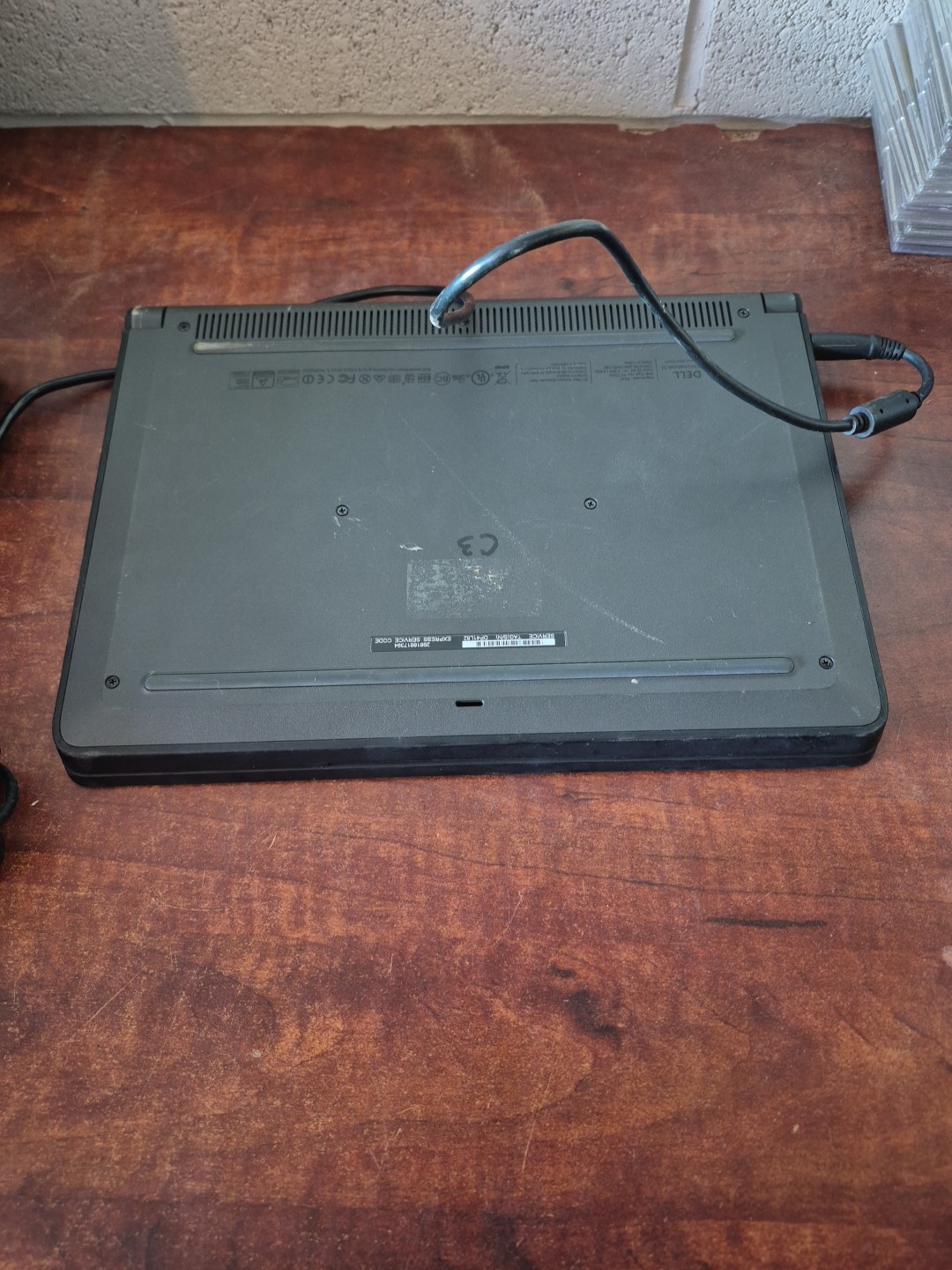 Dell Chromebook 11 P22T 2GB W/Charger B2