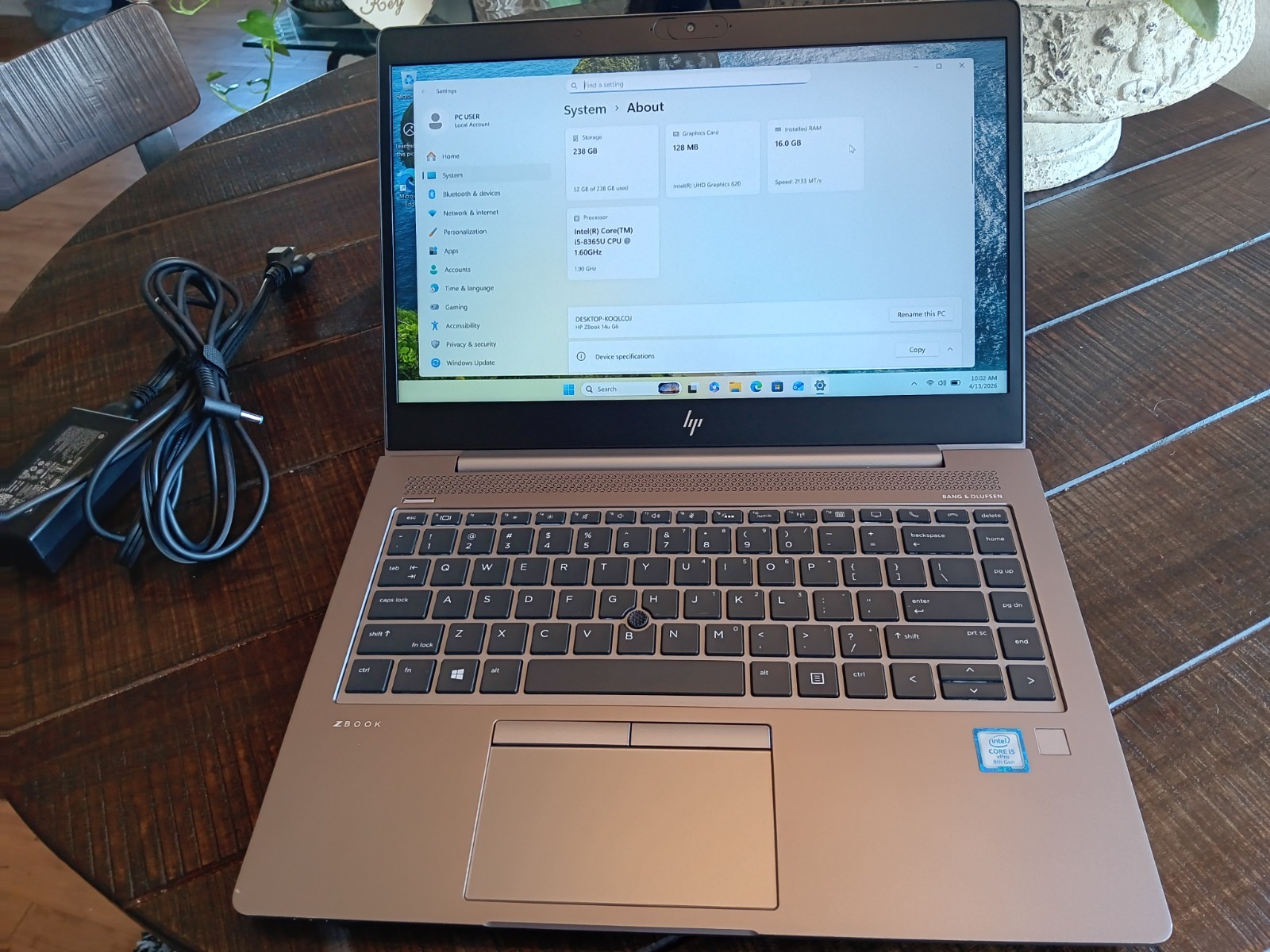 HP ZBook 14U G6 Laptop(256GB SSD Intel Core i5-8365U 1.9GHz 8GB RAM) Laptop