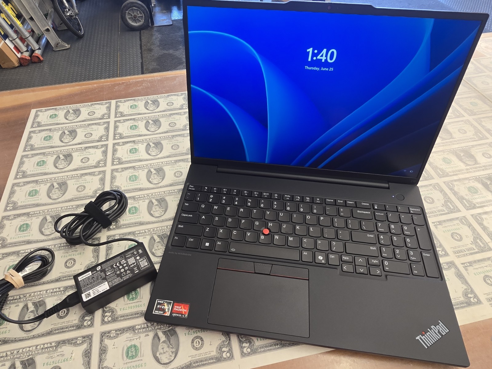 Lenovo ThinkPad E16 Gen 2 16″ IPS Ryzen 5 7535U 2.9GHz 8GB RAM 256GB SSD WIN11P