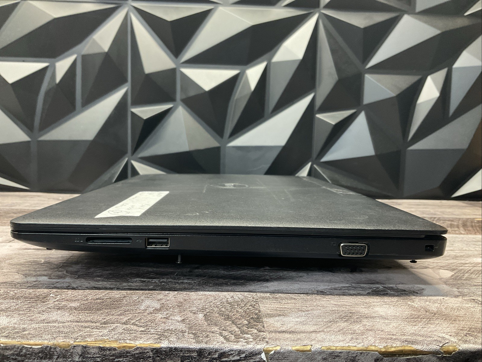 Dell Latitude 3590 / Intel Core i5 8th Gen / BIOS Unlocked / Parts Repair / J6
