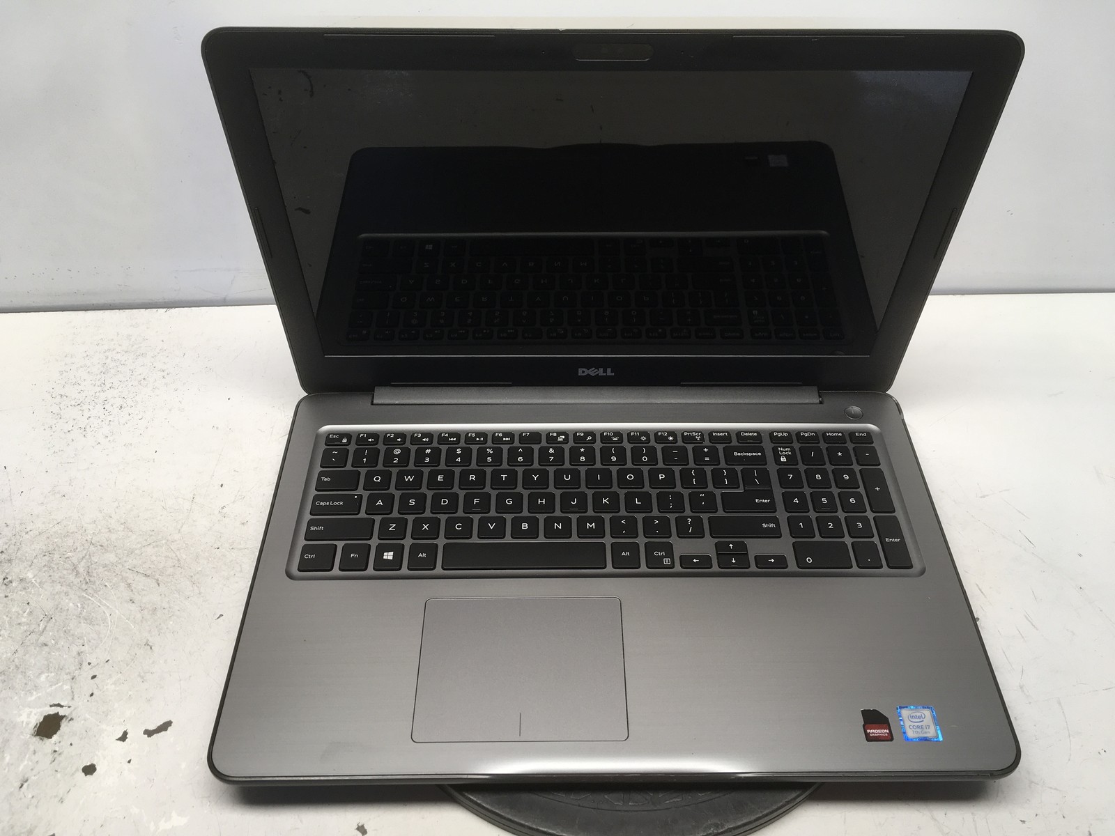 Dell Inspiron 5567 Intel i7-7500U 2.7GHz 8 GB NO HDD No Batt