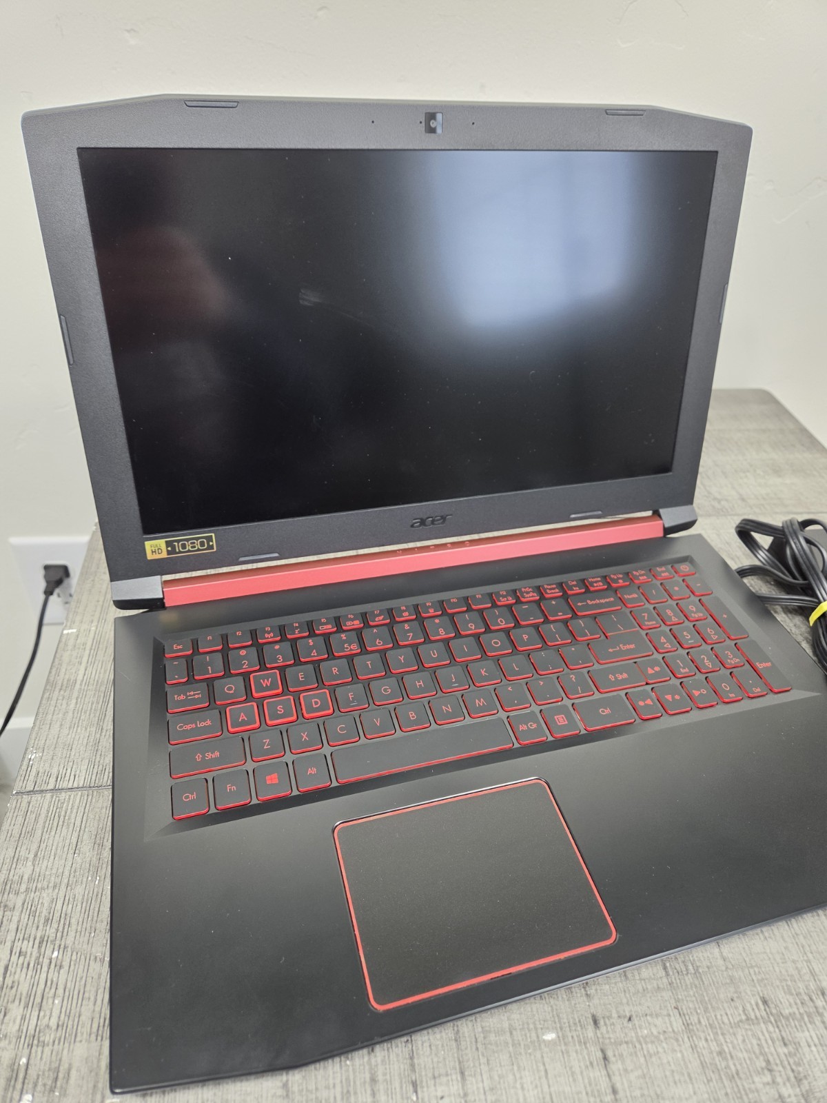 Acer Nitro 5 AN515-51 15.6″ i5-7300HQ 8GB 256GB GTX 1050 Works Great