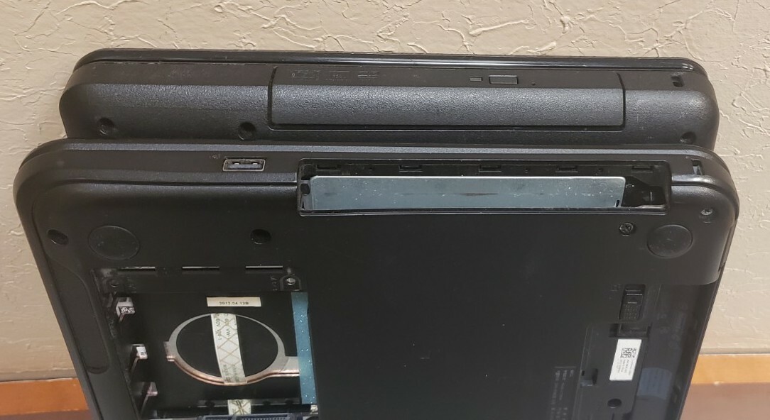 Lot of 2 DELL Inspiron 3521 /M5030 Intel Core i3/AMD 0GB RAM 0GB HDD For PARTS