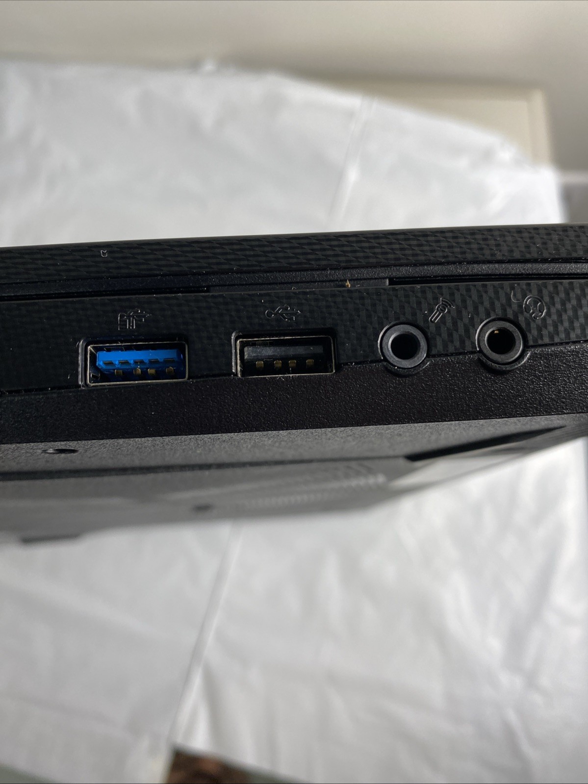 Gigabyte G5 GD 15.6”Gaming Laptop i5-11400H-RTX3050-16GB RAM- 512GB SSD- Read Me