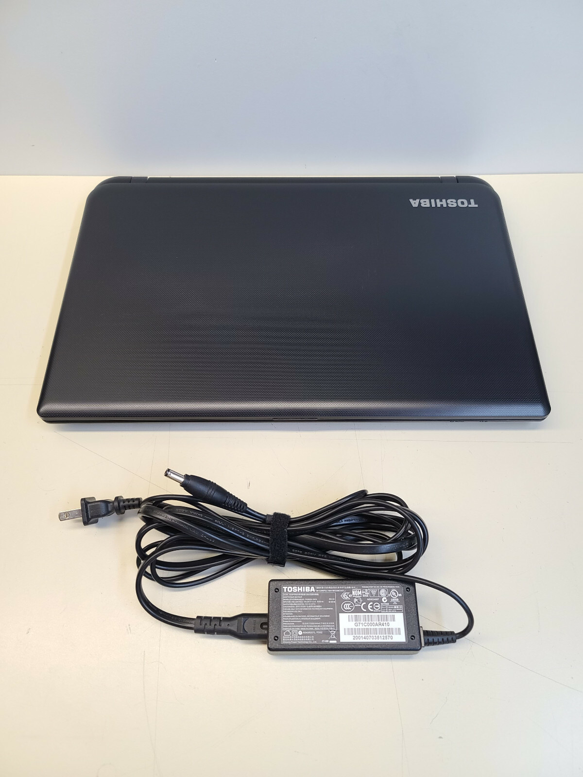 Toshiba Satellite C50D 15.6″ AMD A4-6210 + 4GB + 500GB Windows 8.1 TESTED