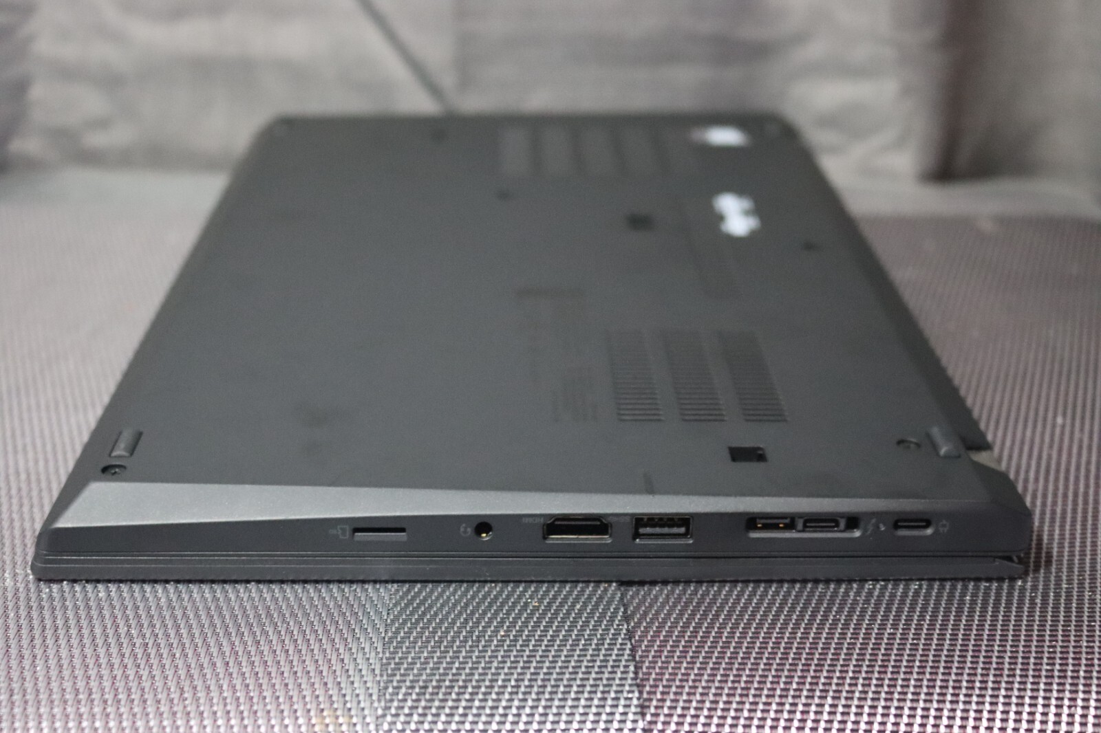 Lenovo Thinkpad T490 14 in (SSD,Intel Core i5 8th Gen.)