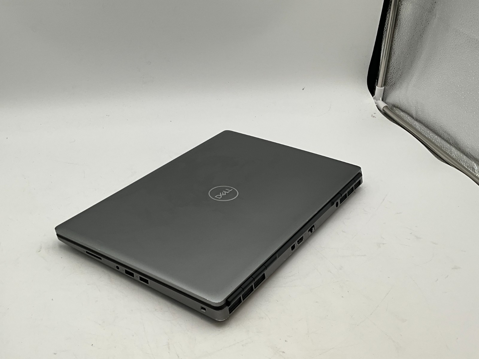 DELL Precision 7560 i7-11850H 2.50g 64GB 1tb T1200 15.6″ WIN11 Laptop DLZG6M3