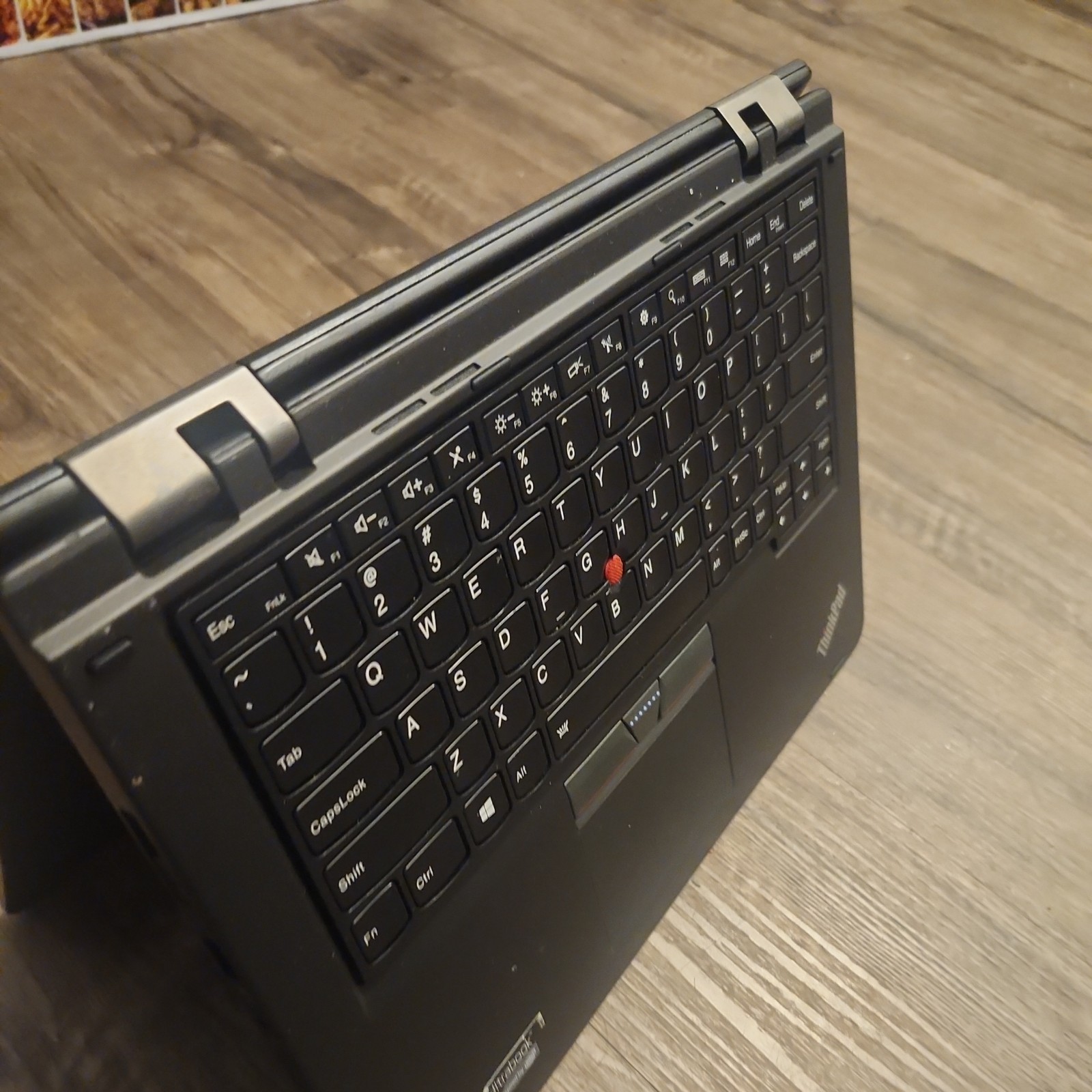 Lenovo ThinkPad Yoga 12 intel i5 Vpro Ultrabook no charger – possibly Parts only
