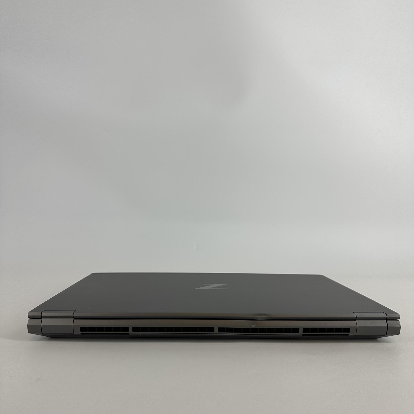 HP ZBook Fury 15 G8 FHD i7-11800H 2.30GHz 32GB 512GB SSD RTX A2000 Very Good