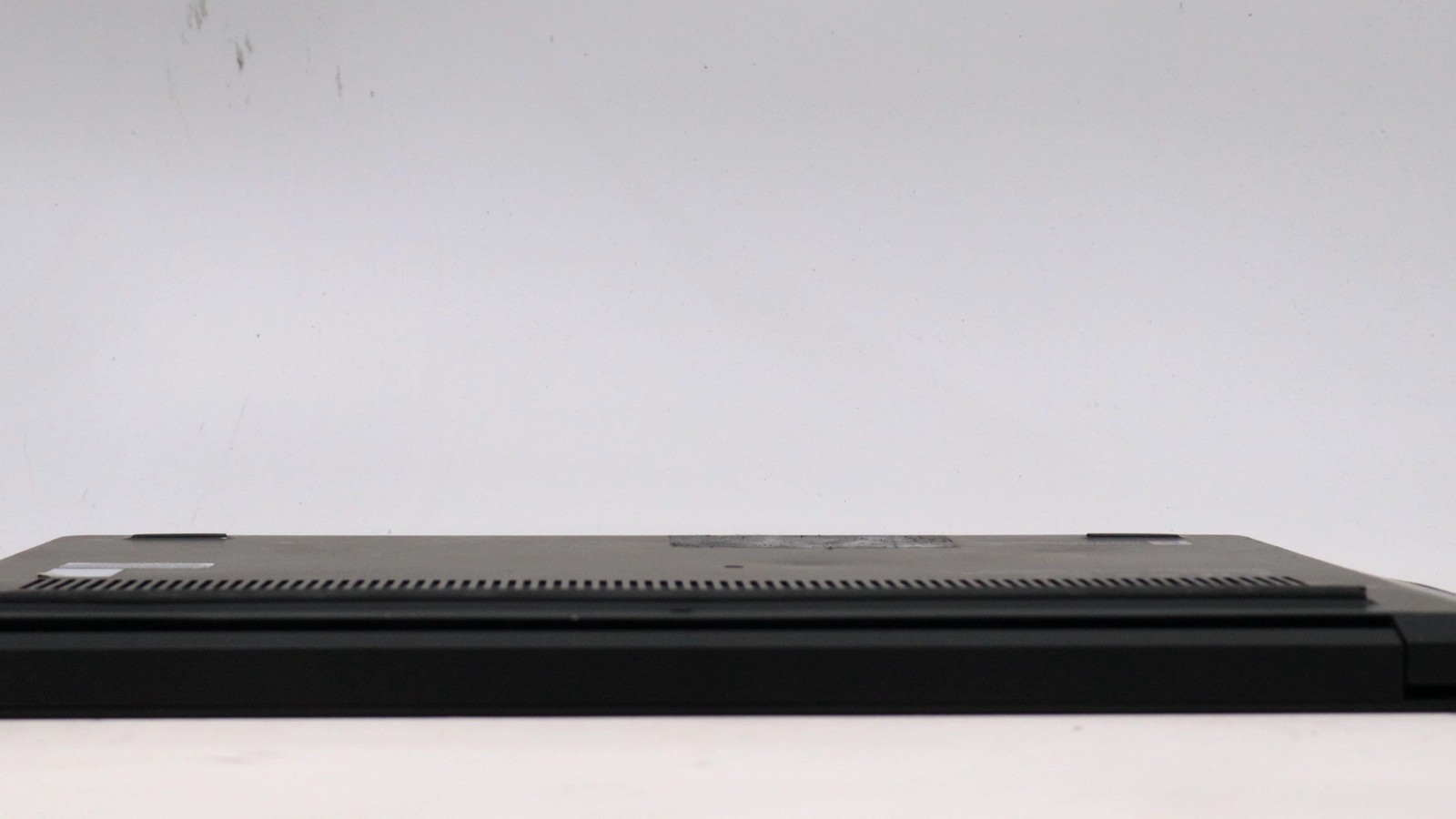 Lenovo ThinkPad P1 Gen 3 15″ i7-10850h 32GB 1TB – Good READ DESC