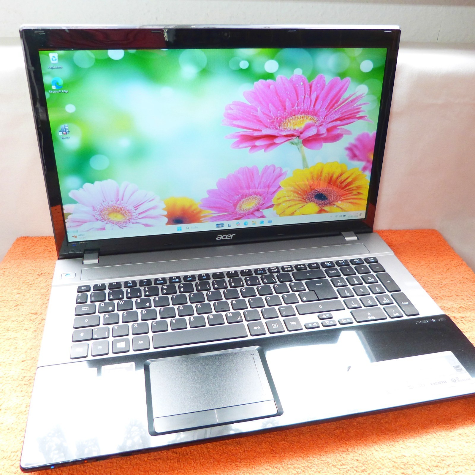 Acer V3 771 POWER 17 inch HDP l 16GB RAM NEW l 1TB HDD SSD Windows 11 USB3 HDMI