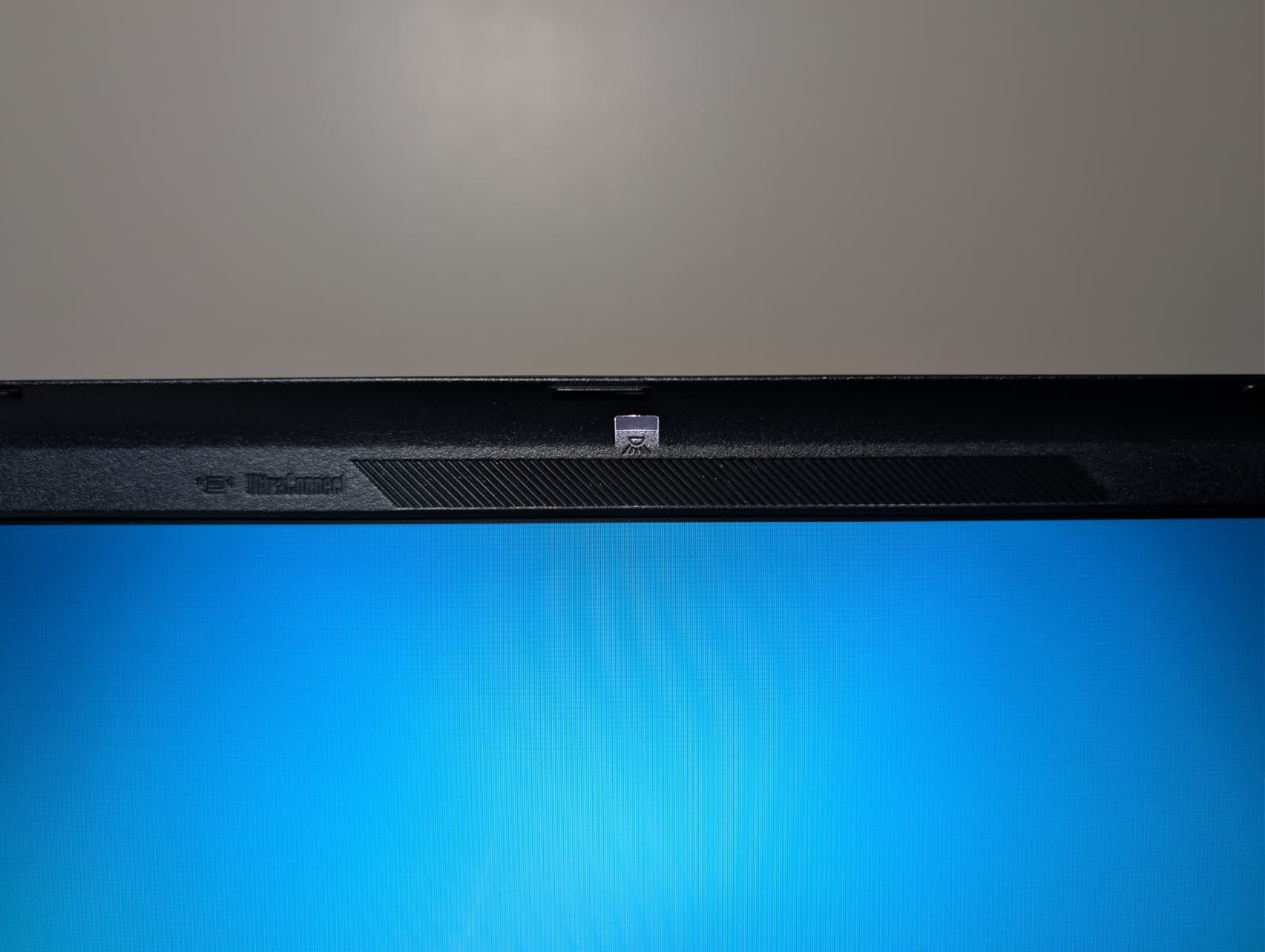 Lenovo ThinkPad T500 | C2D P8400 3GB RAM 320GB HDD | DVD AMD Win 7 Pro 32-Bit