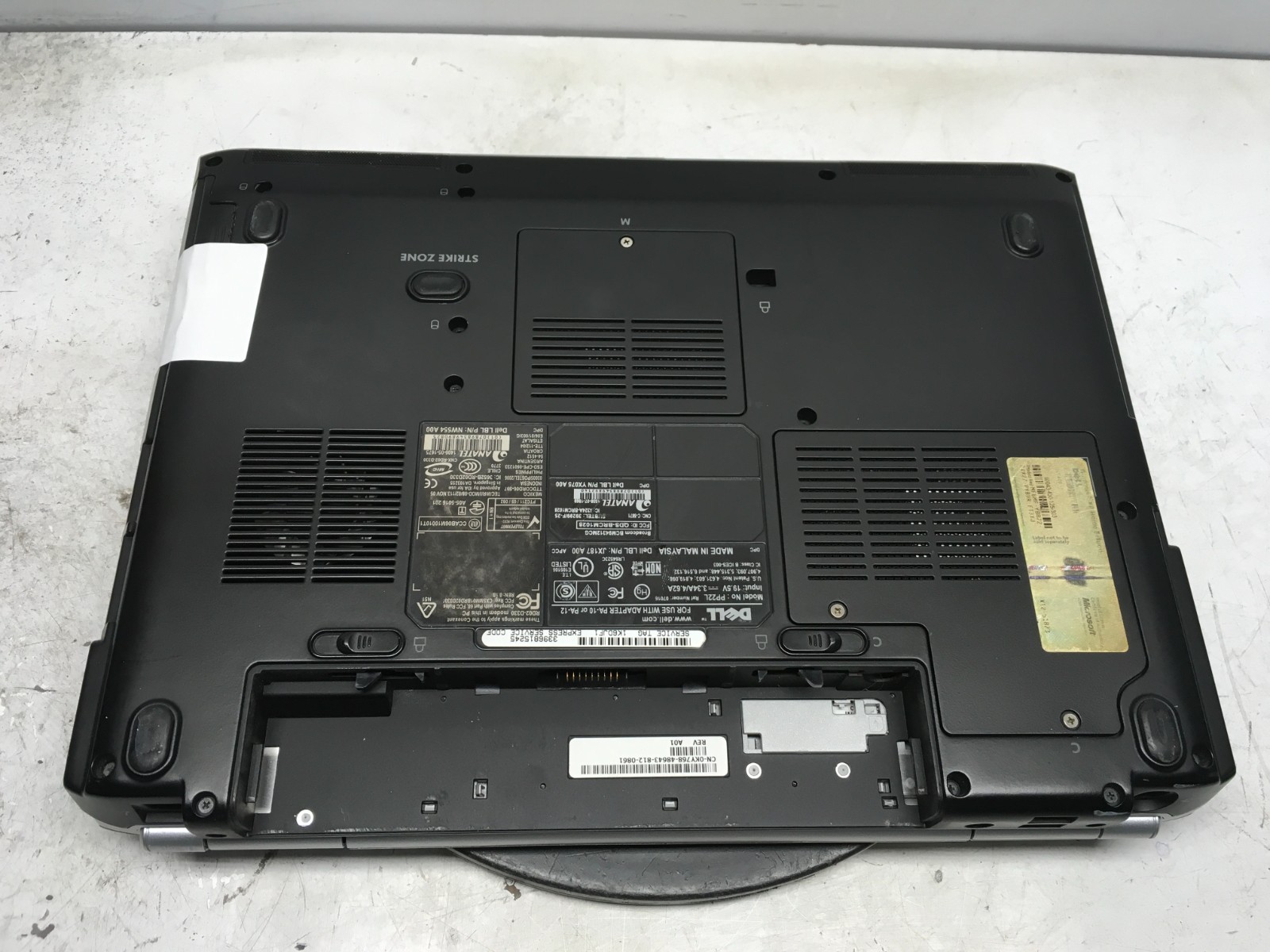 Dell Inspiron 1520 Intel Core 2 Duo 06FD 1.6GHz 2 GB NO HDD