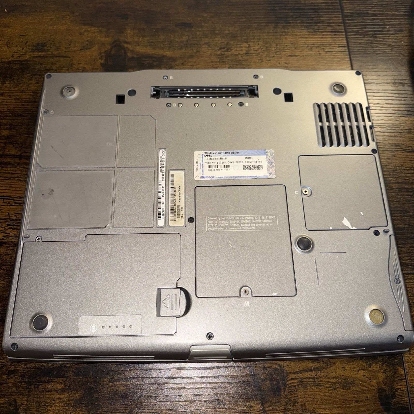 Dell Latitude D600 14″ 1.40GHz/64GB SSD/1GB/Serial/Parallel/ATI GPU/XP Untested