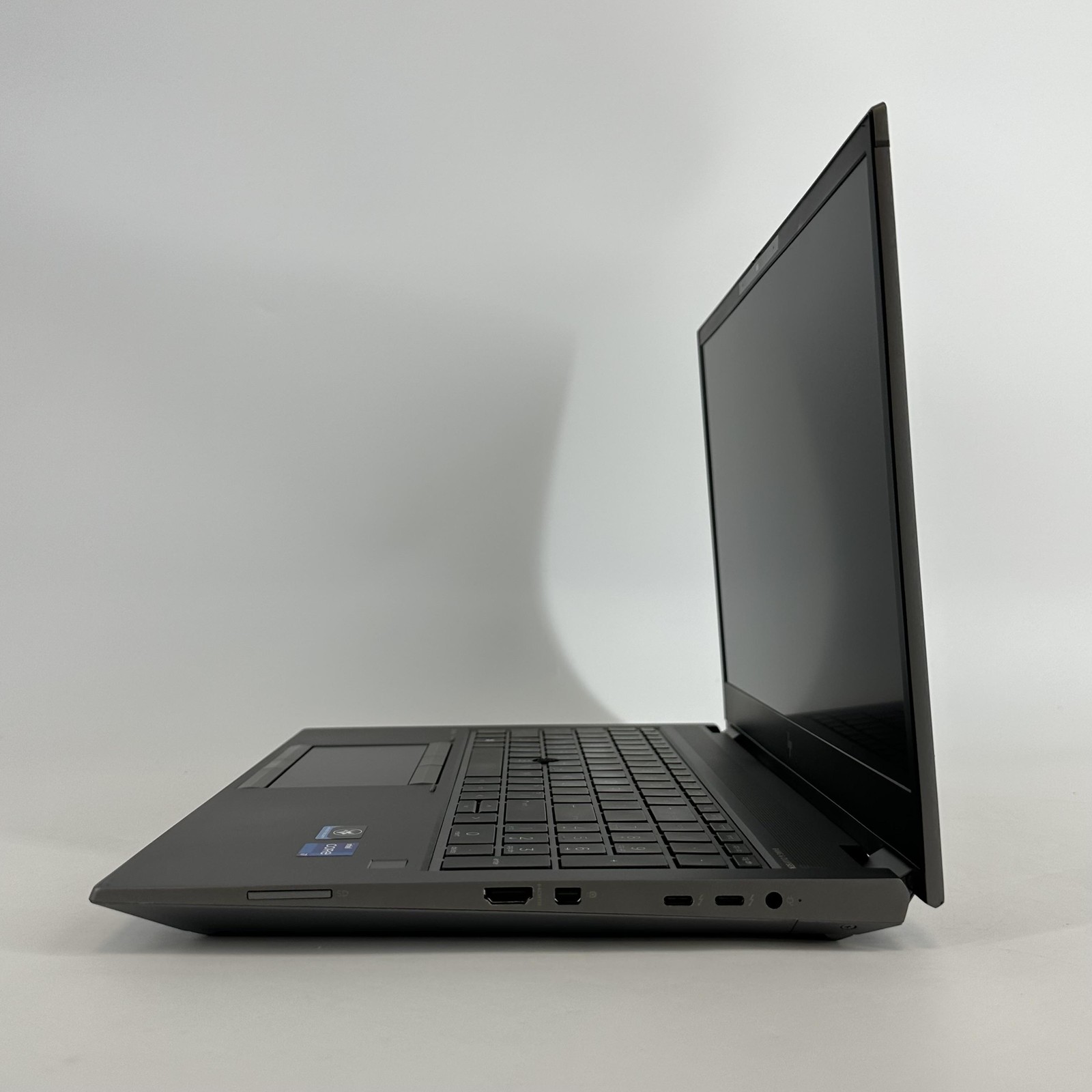 HP ZBook Fury 15 G8 FHD i7-11800H 2.30GHz 32GB 512GB SSD RTX A2000 Very Good