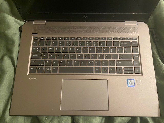 HP ZBook Studio G5 15.6″ (1TB SSD, Intel Core I7-9750h, 2.60 GHz, 16GB) Laptop 