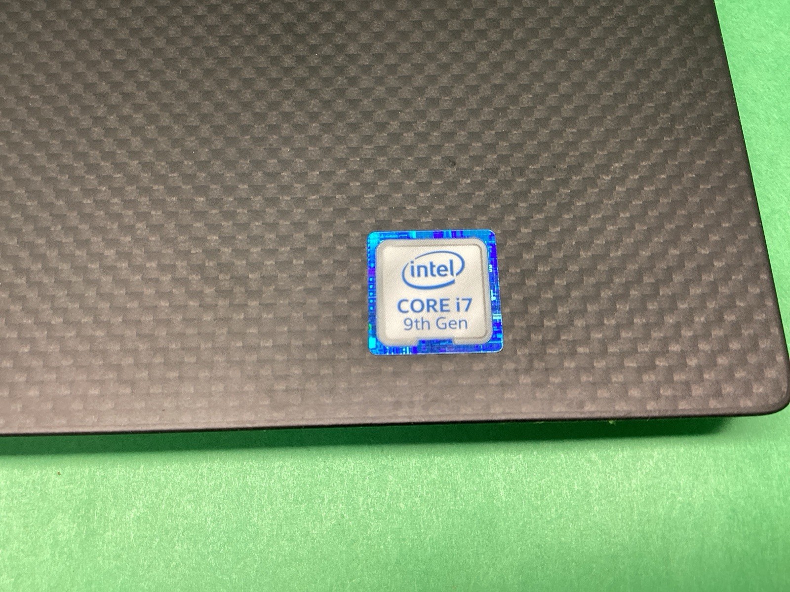 Dell XPS 15 7590 – Intel i7 9750H – NO SSD – POWERS ON – UNTESTED