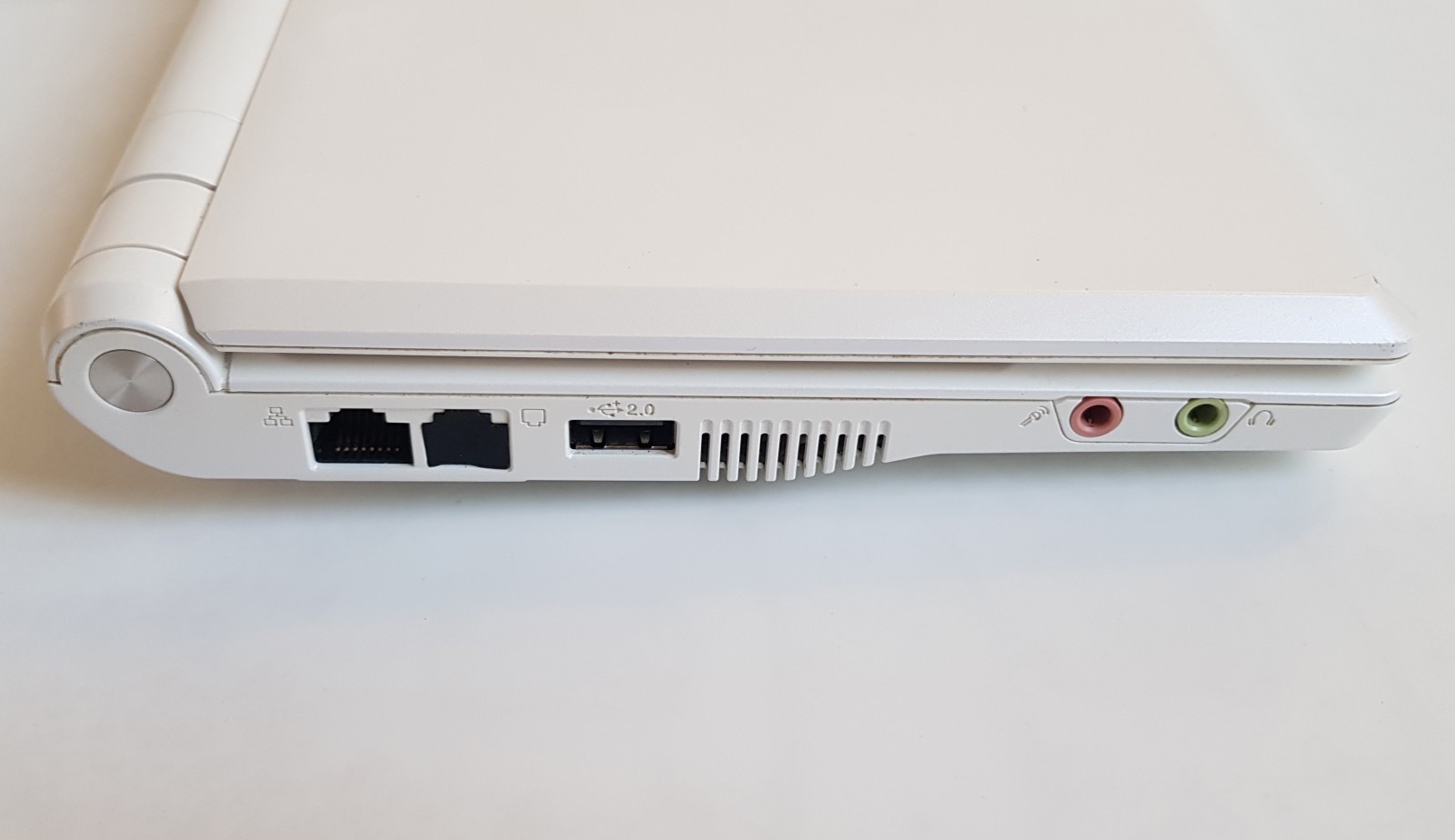 ASUS Eee PC 701 4G Working Windows XP Upgraded Netbook Retro SSD