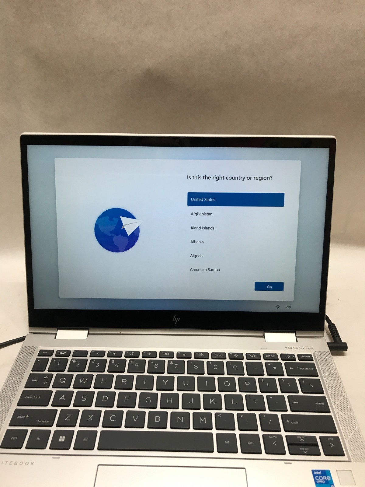 HP EliteBook x360 830 G8 13″ i5-1145G7 16GB RAM 250GB Windows 11 READ DESC! – DW