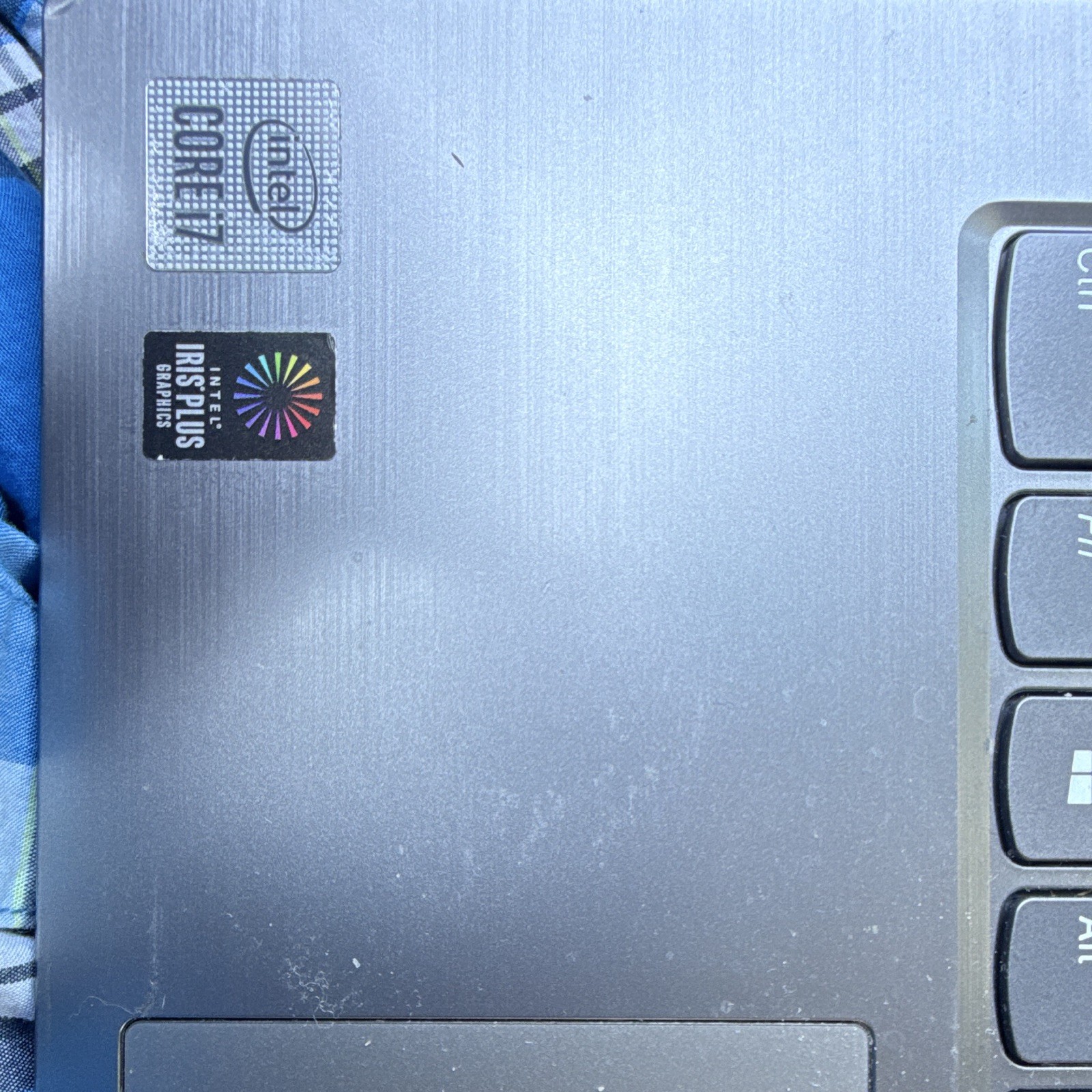 Lenovo ThinkBook 14-IIL i7 8GB 256GB SSD 14″ Win10 Pro Iris Plus Silver
