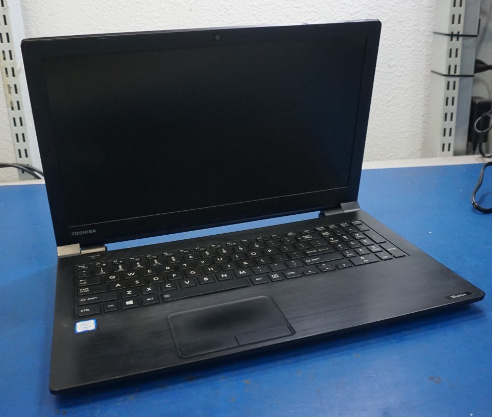 TOSHIBA TECRA C50-C Laptop w/ Intel Core i5-6200U 2.40 GHZ (No RAM/HDD/BATTERY)