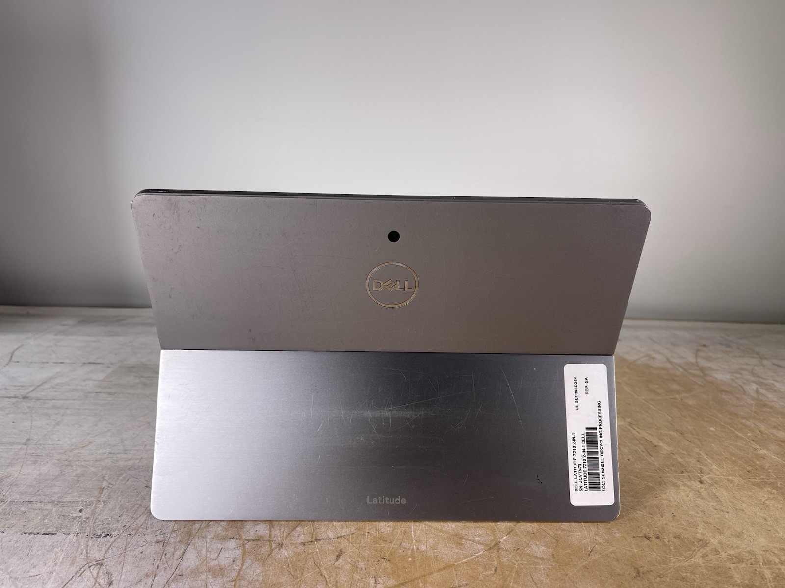 DELL LATITUDE 7210 2-IN-1 i5-10310U @ 1.7GHz, 8GB RAM, NO HDD/OS