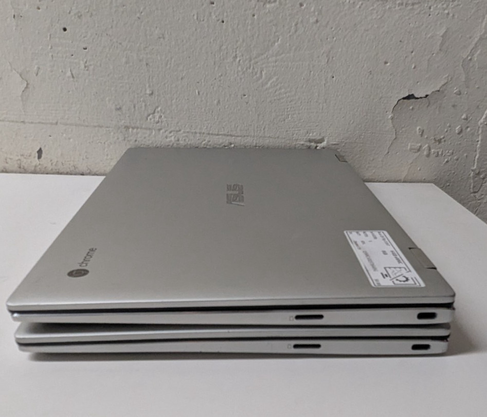 Lot of 2 Asus Chromebook Flip C434T 14″ Intel M3-8100Y 1.30GHz 4GB RAM 64GB eMMC