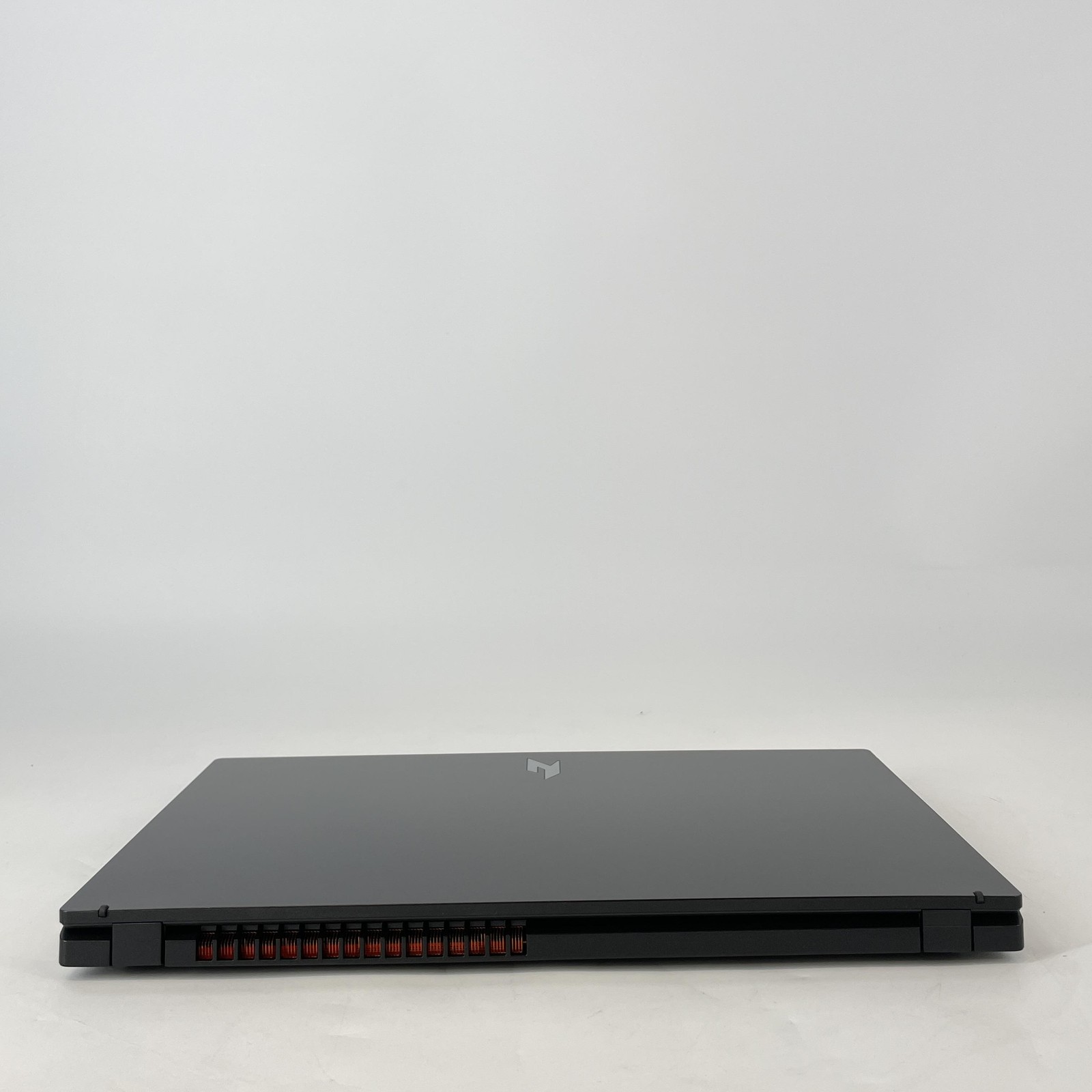 Acer Nitro V 15 144Hz FHD TOUCH 2.4 GHz i7-13620H 16GB 512GB SSD NVIDIA RTX 4060