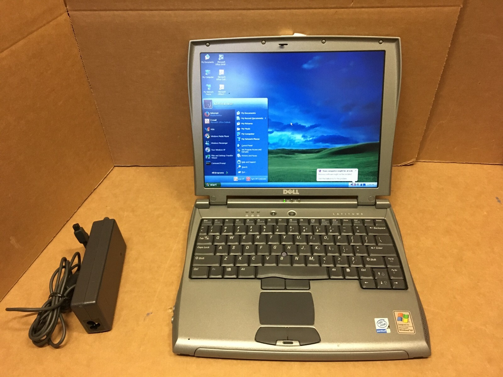 DELL LATITUDE C400 LAPTOP PENTIUM III 1.20GHz 256MB 30GB HDD WINDOWS XP