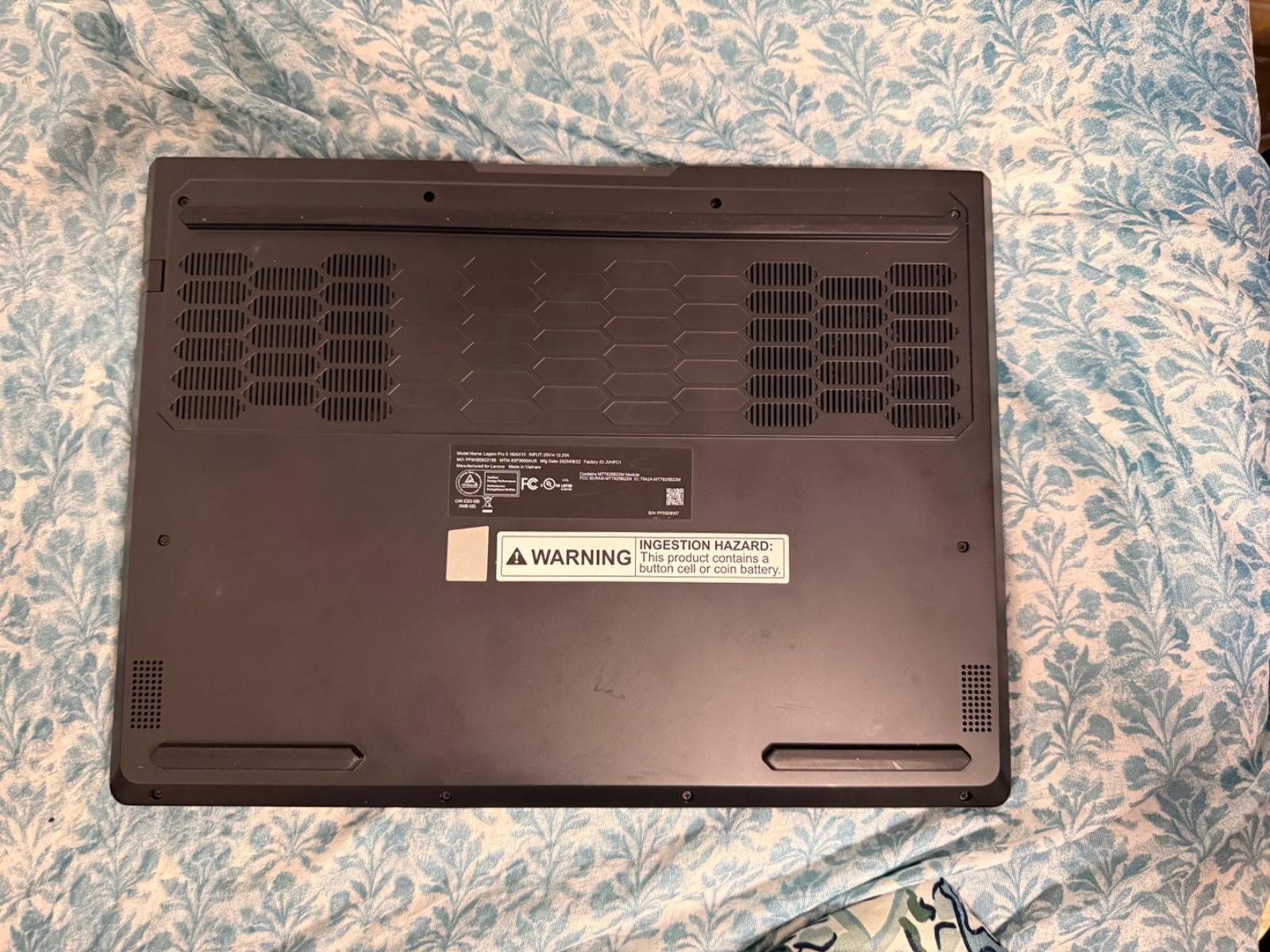 Lenovo Legion Pro 5i Gen 10 RTX 5070 OLED QHD+ 165Hz Ultra 7 255HX 32GB 1TB