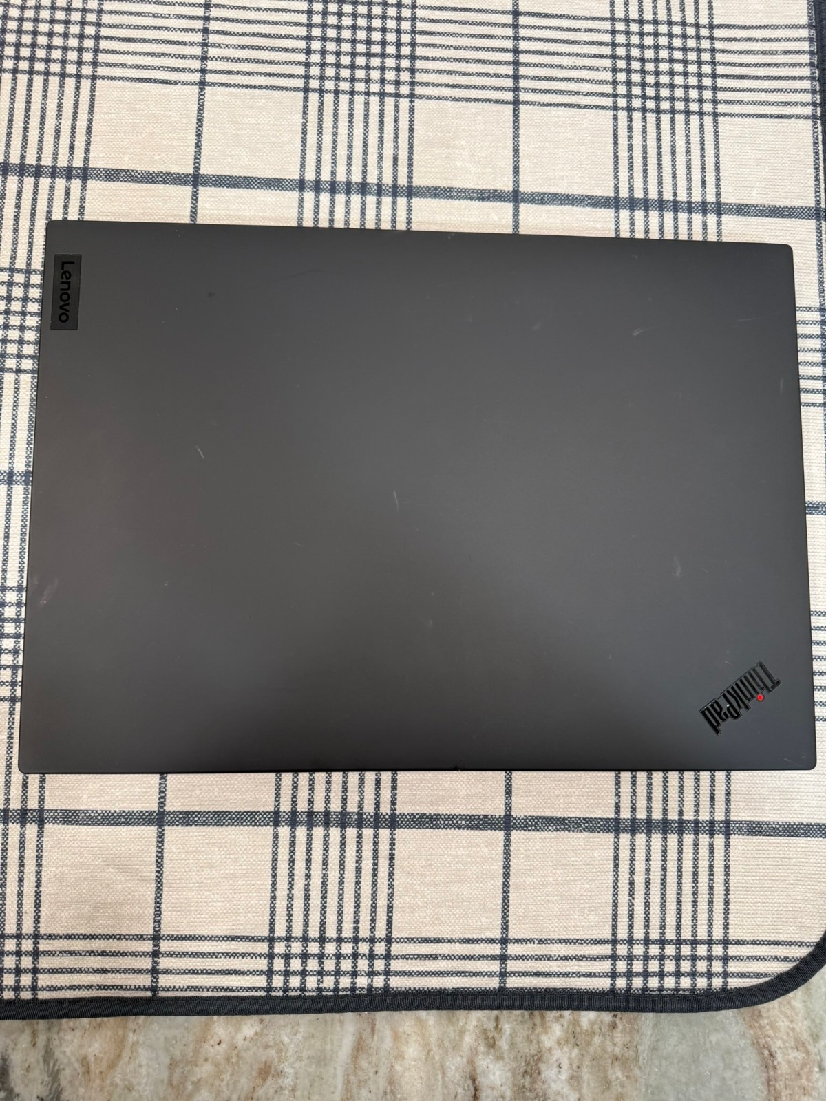 Lenovo Thinkpad P1 Gen 4i INTEL XEON W-11855M RTX A2000 1TB NVME 32GB 3200MHZ