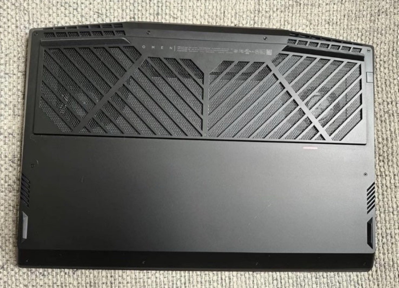 HP Omen 15 I7-10750H, RTX 2060 6GB, 12gb Ram, 1Tb SSD , 256 GB M.2