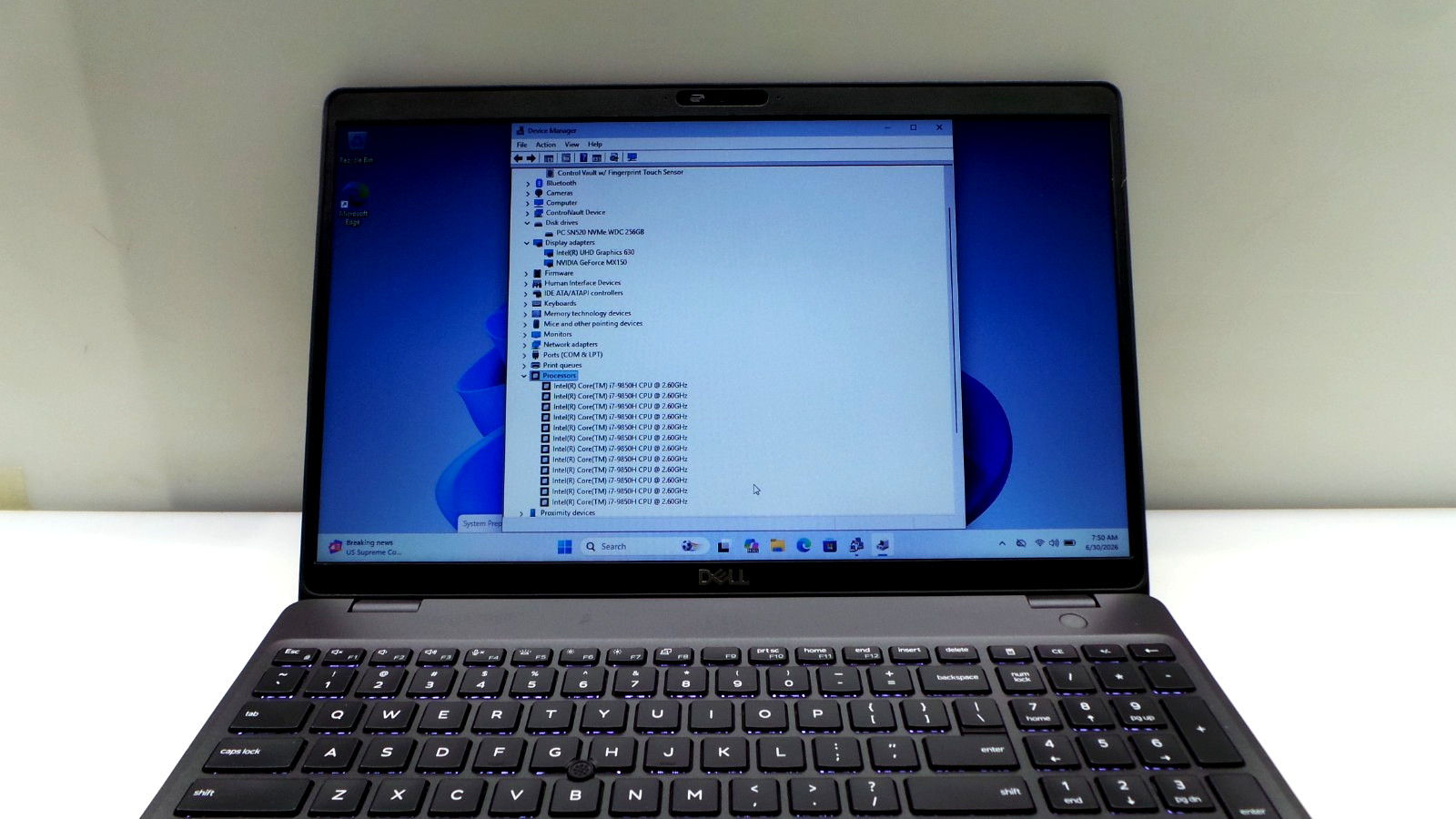 Dell Latitude 5501 15.6″ | i7-9850H 2.60GHz | 16GB RAM 256GB NVMe | WIN 11 PRO