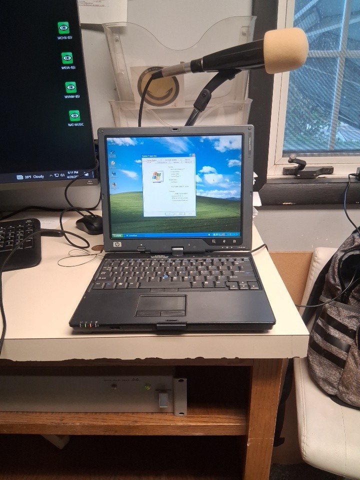 RARE VINTAGE HP Compaq TC4200 Intel Pentium M 2.00Ghz 12.1″ TouchScreen Laptop