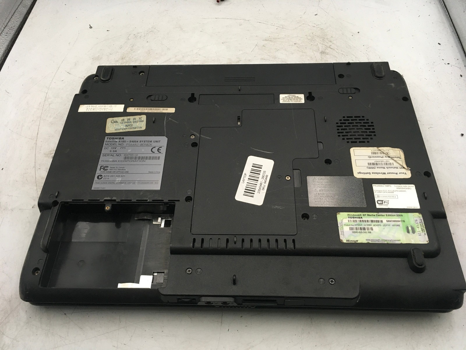 TOSHIBA SATELLITE A105 S4054 – FOR PARTS – INTEL CENTRINO – 512MB RAM – READ -BB