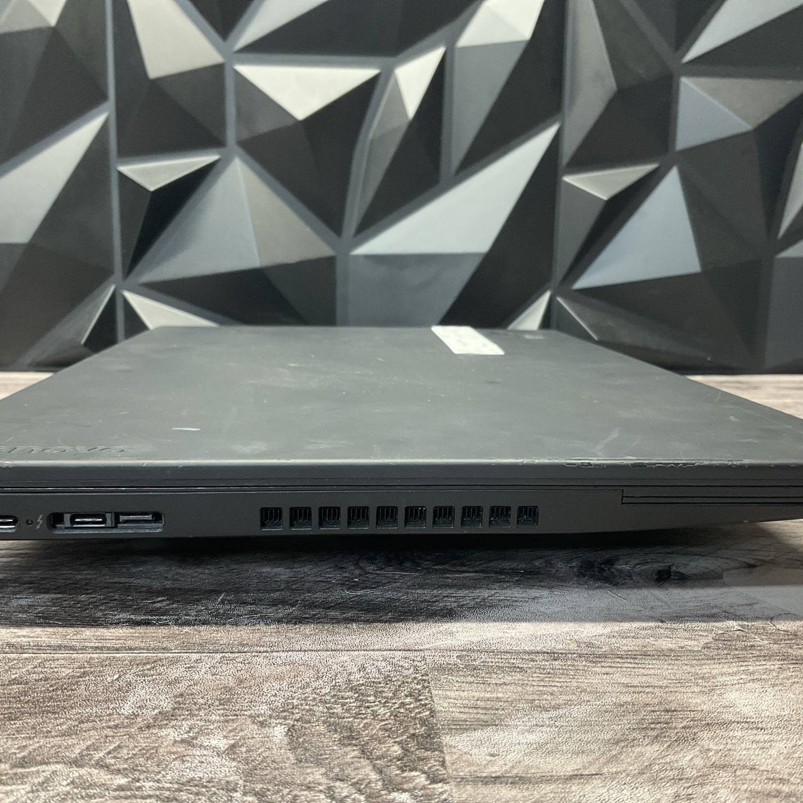 Lenovo ThinkPad T580 / i5 8th Gen / BIOS Unlocked / No RAM / No SSD / O20