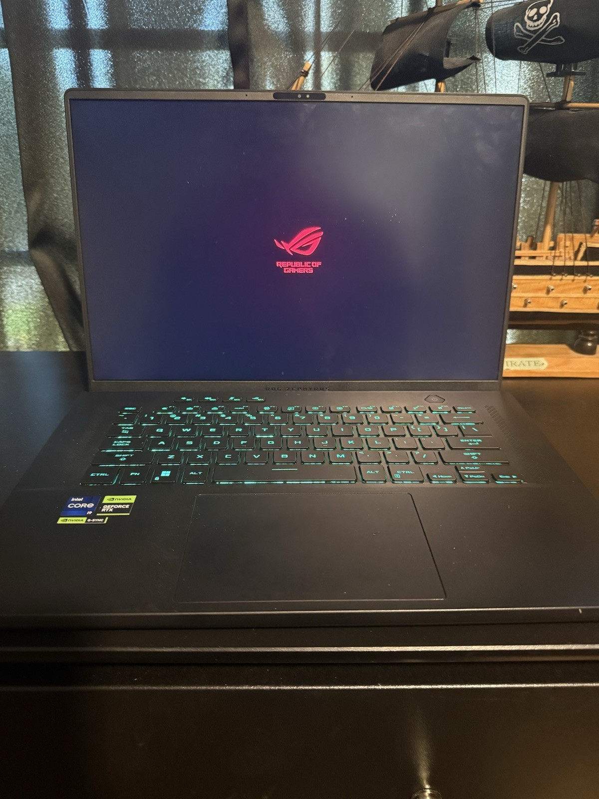 ASUS ROG Zephyrus M16 GU604VI 16in i9-13900H 32GB RTX 4070 1TB W11